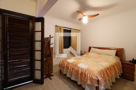 Casa à venda com 180m², 3 quartos e 4 vagasSuíte