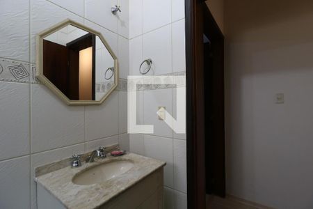 Casa à venda com 180m², 3 quartos e 4 vagasBanheiro Social