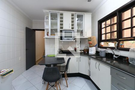 Casa à venda com 180m², 3 quartos e 4 vagasCozinha