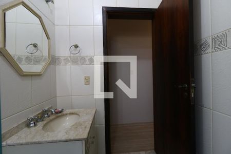 Casa à venda com 180m², 3 quartos e 4 vagasBanheiro Social