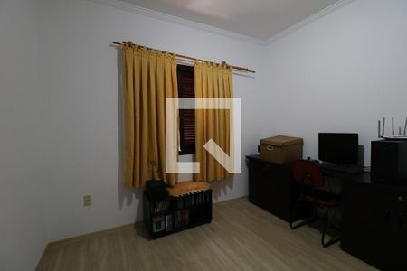 Casa à venda com 180m², 3 quartos e 4 vagasQuarto 2