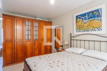 Casa à venda com 299m², 3 quartos e 5 vagasQuarto - casa 2