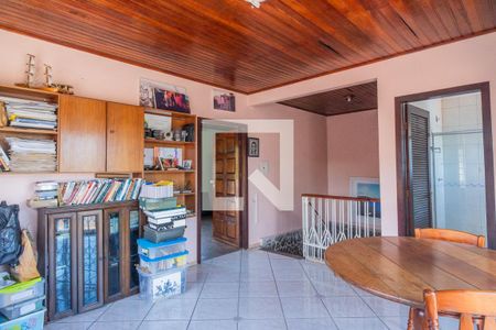 Casa à venda com 299m², 3 quartos e 5 vagasEscritório