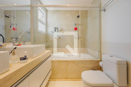 Apartamento à venda com 171m², 3 quartos e 3 vagasBanheiro da Suíte 3