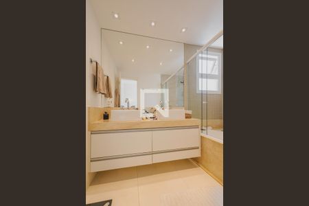 Apartamento à venda com 171m², 3 quartos e 3 vagasBanheiro da Suíte 3