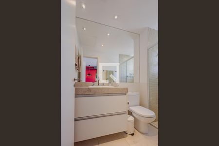 Apartamento à venda com 171m², 3 quartos e 3 vagasBanheiro da Suíte 2