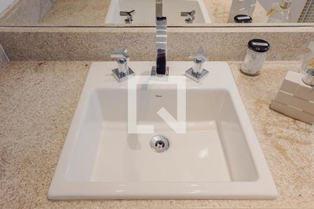 Apartamento à venda com 171m², 3 quartos e 3 vagasBanheiro da Suíte 2