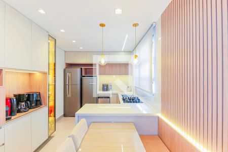 Apartamento à venda com 115m², 3 quartos e 2 vagas Apartamento à venda com 115m², 3 quartos e 2 vagasCozinha