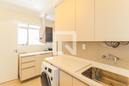 Apartamento à venda com 115m², 3 quartos e 2 vagas Apartamento à venda com 115m², 3 quartos e 2 vagasÁrea de Serviço