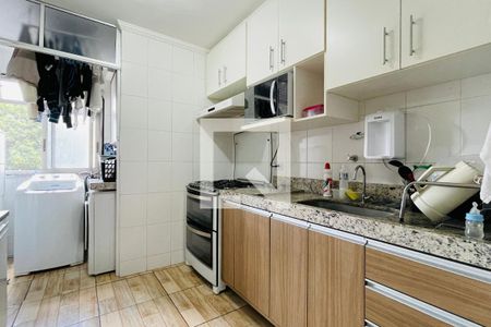 Apartamento à venda com 58m², 2 quartos e 1 vagaCozinha e Área de Serviço