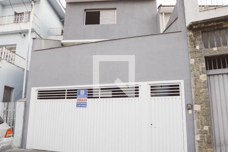 Casa à venda com 230m², 3 quartos e 5 vagas Casa à venda com 230m², 3 quartos e 5 vagasFachada