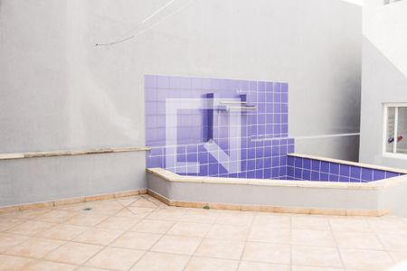 Casa à venda com 230m², 3 quartos e 5 vagas Casa à venda com 230m², 3 quartos e 5 vagasPiscina