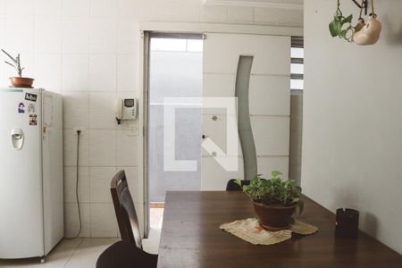 Casa à venda com 230m², 3 quartos e 5 vagas Casa à venda com 230m², 3 quartos e 5 vagasCozinha