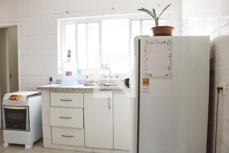 Casa à venda com 230m², 3 quartos e 5 vagas Casa à venda com 230m², 3 quartos e 5 vagasCozinha