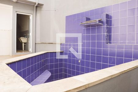 Casa à venda com 230m², 3 quartos e 5 vagas Casa à venda com 230m², 3 quartos e 5 vagasPiscina