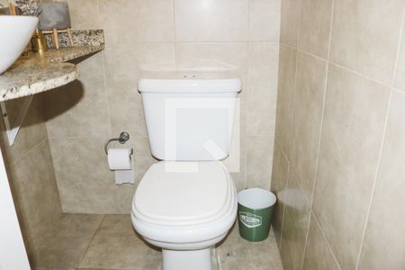 Casa à venda com 230m², 3 quartos e 5 vagas Casa à venda com 230m², 3 quartos e 5 vagasLavabo