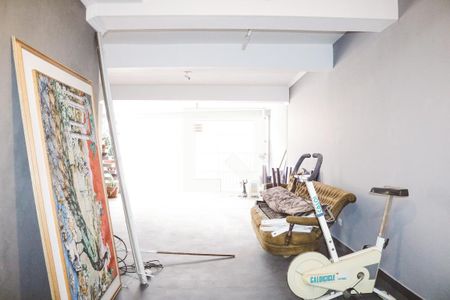 Casa à venda com 230m², 3 quartos e 5 vagas Casa à venda com 230m², 3 quartos e 5 vagasGaragem