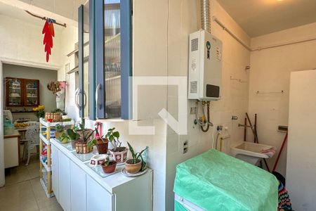 Apartamento à venda com 110m², 3 quartos e 1 vagaÁrea de Serviço