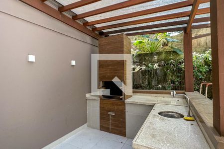 Apartamento à venda com 110m², 3 quartos e 1 vagaÁrea comum - Churrasqueira