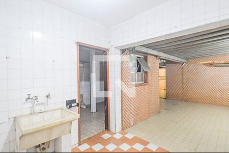 Casa à venda com 300m², 3 quartos e 4 vagasÁrea de Serviço