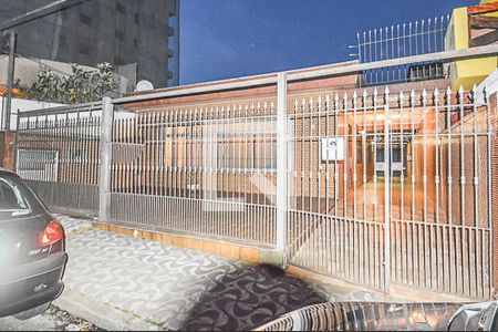 Casa à venda com 300m², 3 quartos e 4 vagasFachada e portaria