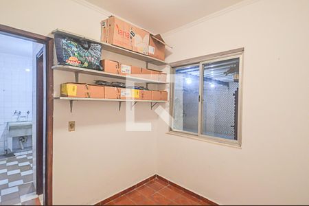 Casa à venda com 300m², 3 quartos e 4 vagasQuarto de Serviço