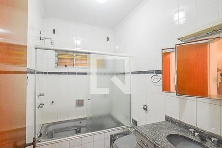 Casa à venda com 300m², 3 quartos e 4 vagasBanheiro