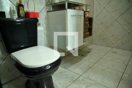 Casa à venda com 200m², 4 quartos e 6 vagasBanheiro do Quarto 1