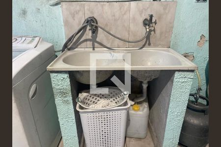 Casa à venda com 200m², 4 quartos e 6 vagas Casa à venda com 200m², 4 quartos e 6 vagasÁrea de Serviço