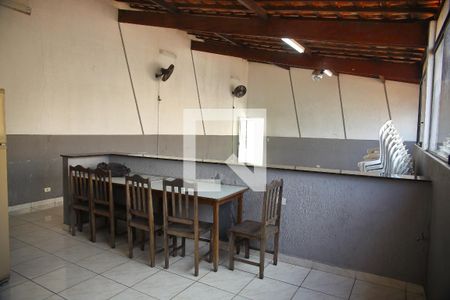 Casa à venda com 200m², 4 quartos e 6 vagasÁrea comum - Churrasqueira