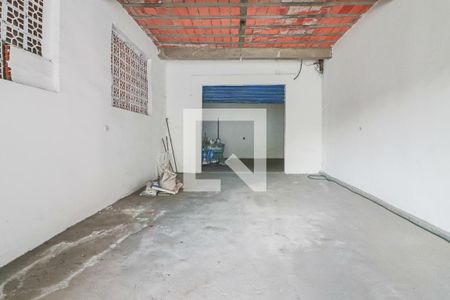Casa à venda com 193m², 3 quartos e 6 vagasGaragem / Quintal