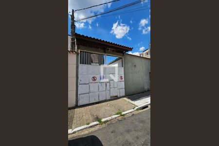 Casa à venda com 380m², 2 quartos e 3 vagasFachada