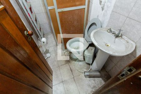 Casa à venda com 380m², 2 quartos e 3 vagasBanheiro 2