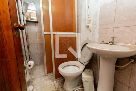 Casa à venda com 380m², 2 quartos e 3 vagasBanheiro 2