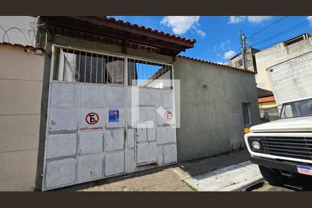 Casa à venda com 380m², 2 quartos e 3 vagasFachada