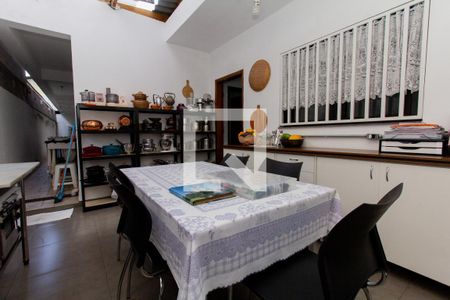 Casa à venda com 380m², 2 quartos e 3 vagasCozinha