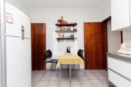 Casa à venda com 380m², 2 quartos e 3 vagasCozinha