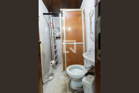 Casa à venda com 380m², 2 quartos e 3 vagasBanheiro 2