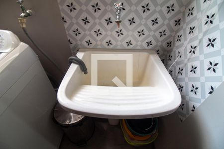 Apartamento à venda com 75m², 3 quartos e 1 vagaÁrea de Serviço