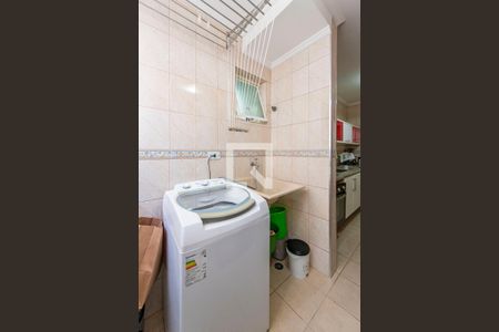 Apartamento à venda com 64m², 3 quartos e 1 vagaÁrea de Serviço