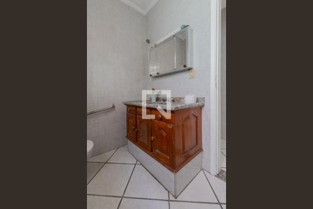 Casa à venda com 360m², 2 quartos e 6 vagasBanheiro