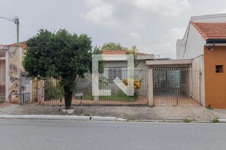 Casa à venda com 360m², 2 quartos e 6 vagasFachada