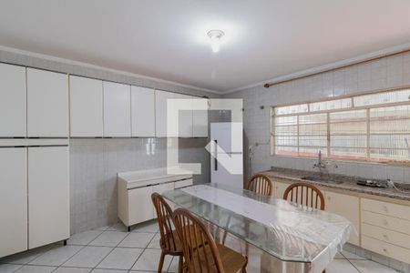 Casa à venda com 360m², 2 quartos e 6 vagasCozinha