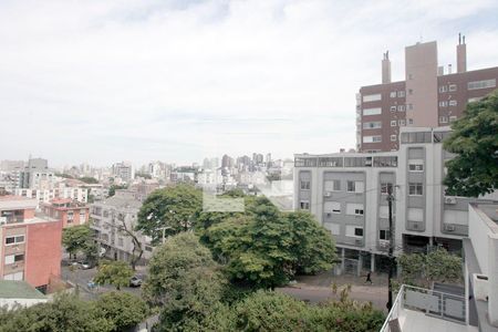 Sala Vista de apartamento à venda com 3 quartos, 112m² em Petrópolis, Porto Alegre