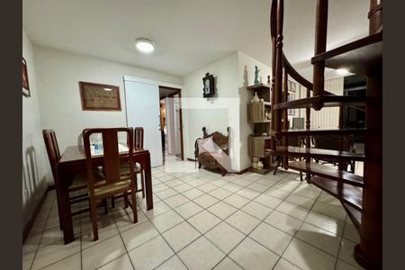 Apartamento à venda com 4 quartos, 200m² em Icaraí, Niterói