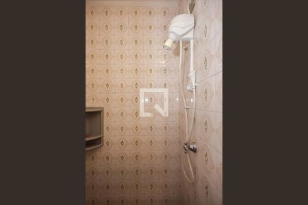 Casa à venda com 200m², 3 quartos e 3 vagasChuveiro do Banheiro