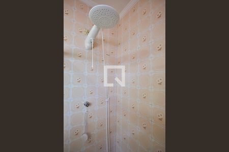 Casa à venda com 200m², 3 quartos e 3 vagasChuveiro do Banheiro da Suíte 