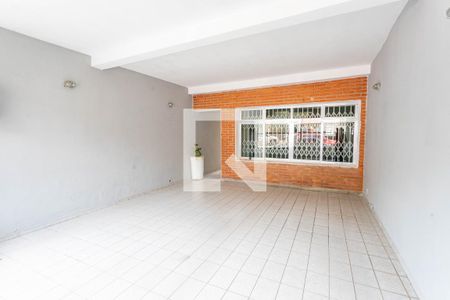 Casa à venda com 267m², 3 quartos e 2 vagas Casa à venda com 267m², 3 quartos e 2 vagasGaragem