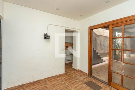 Casa à venda com 267m², 3 quartos e 2 vagas Casa à venda com 267m², 3 quartos e 2 vagasQuarto adicional