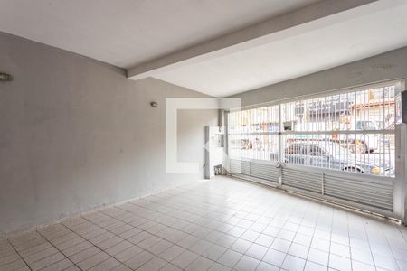 Casa à venda com 267m², 3 quartos e 2 vagas Casa à venda com 267m², 3 quartos e 2 vagasGaragem